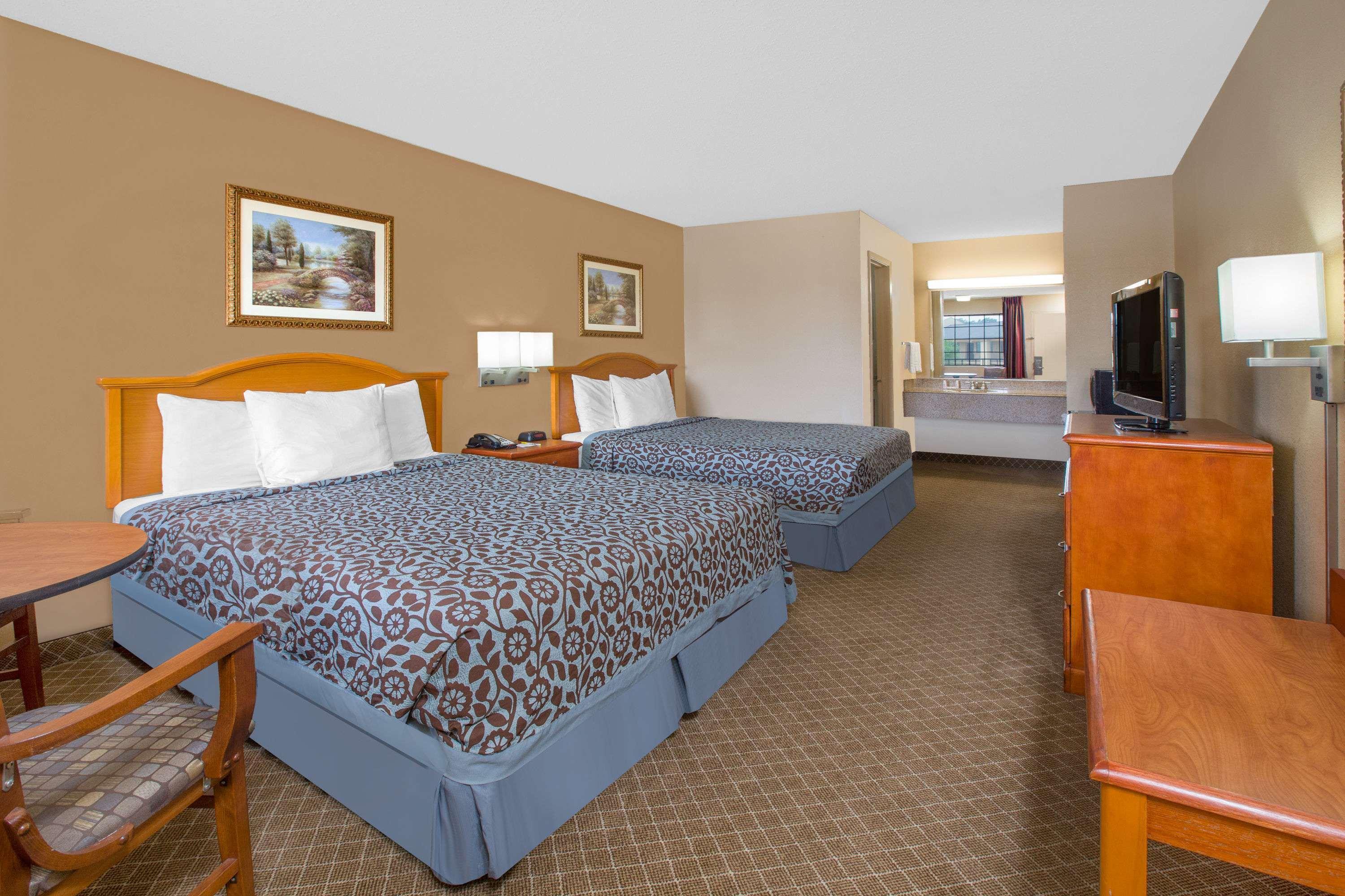 Days Inn By Wyndham Ruston La Dış mekan fotoğraf