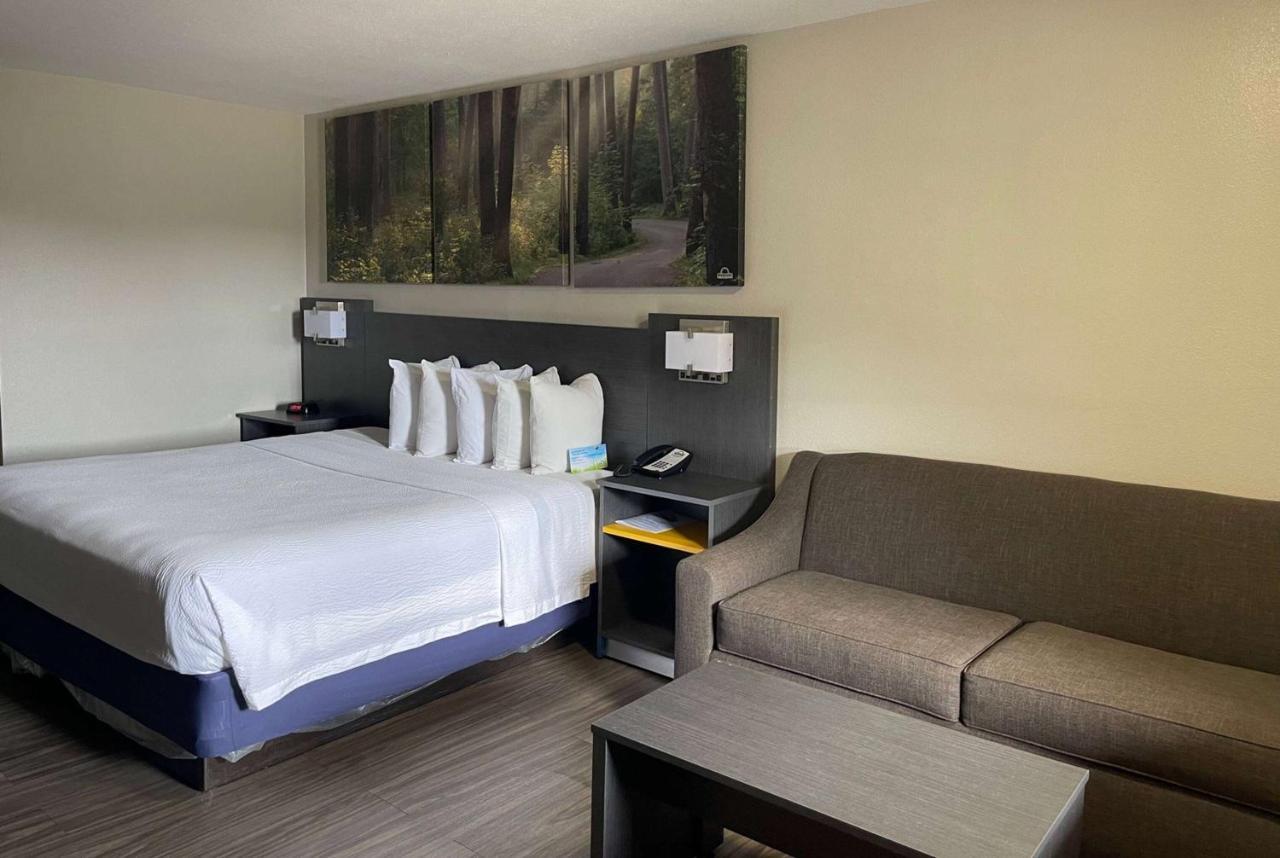 Days Inn By Wyndham Ruston La Dış mekan fotoğraf