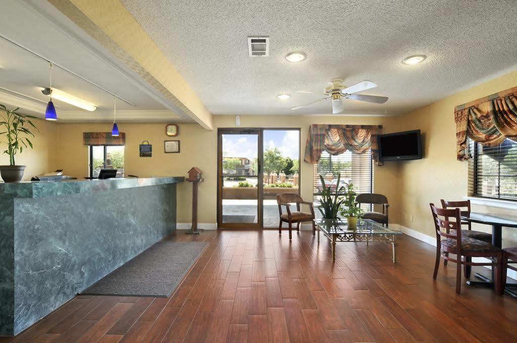 Days Inn By Wyndham Ruston La Dış mekan fotoğraf
